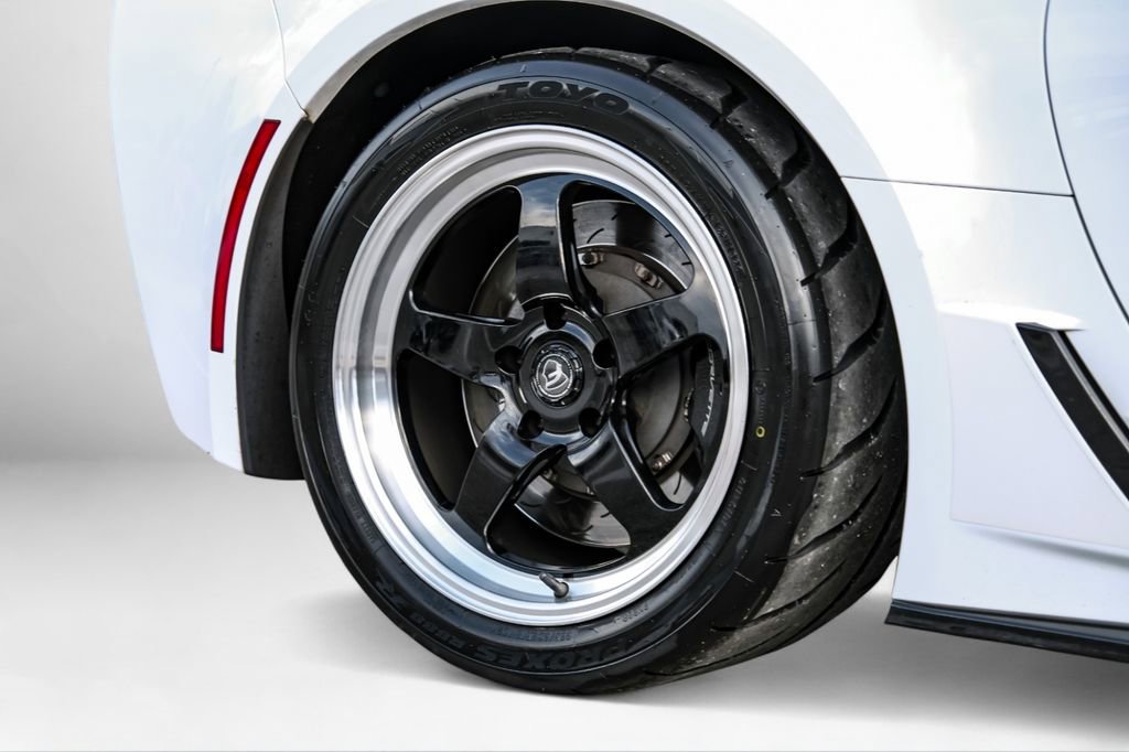 Used 2019 Chevrolet Corvette Grand Sport w/ Carbon Flash Badge Package image 49