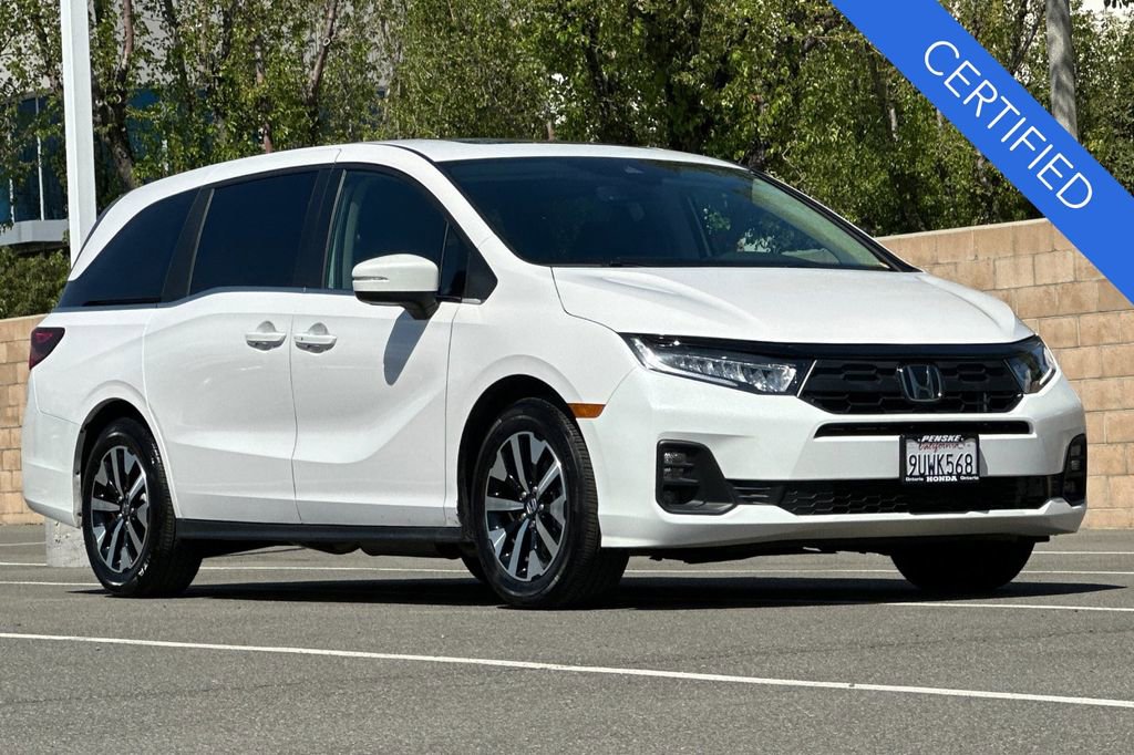 Certified 2025 Honda Odyssey EX-L image 2