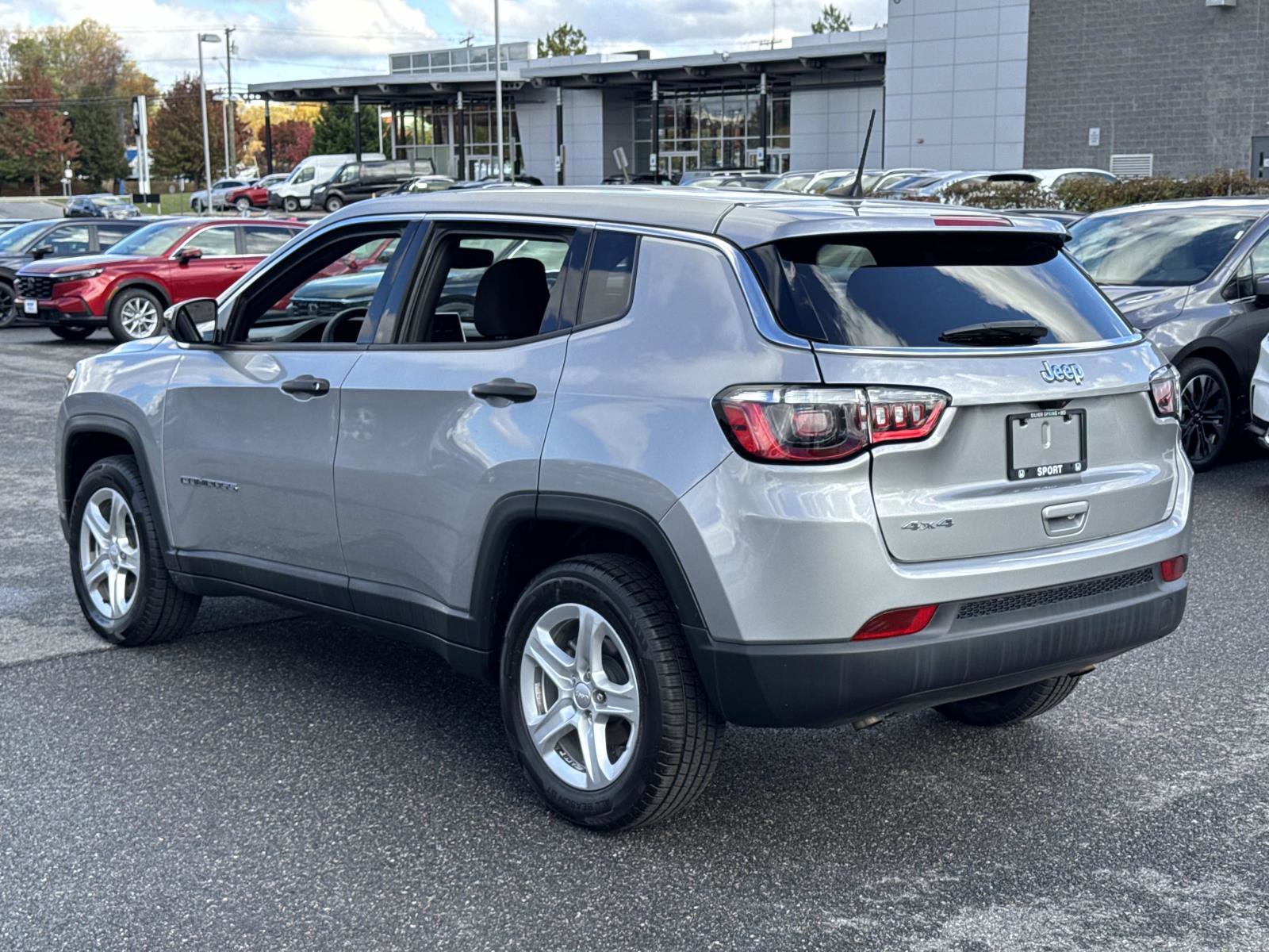 Used 2023 Jeep Compass Sport image 23