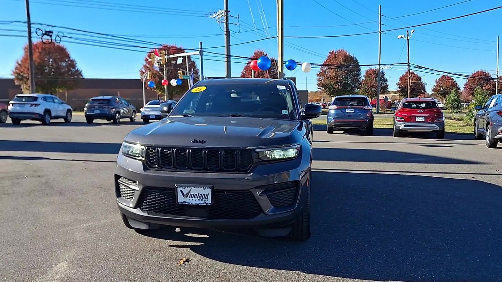 Used 2023 Jeep Grand Cherokee Altitude image 5