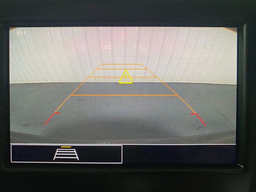 Used 2022 Chevrolet Equinox LS image 9