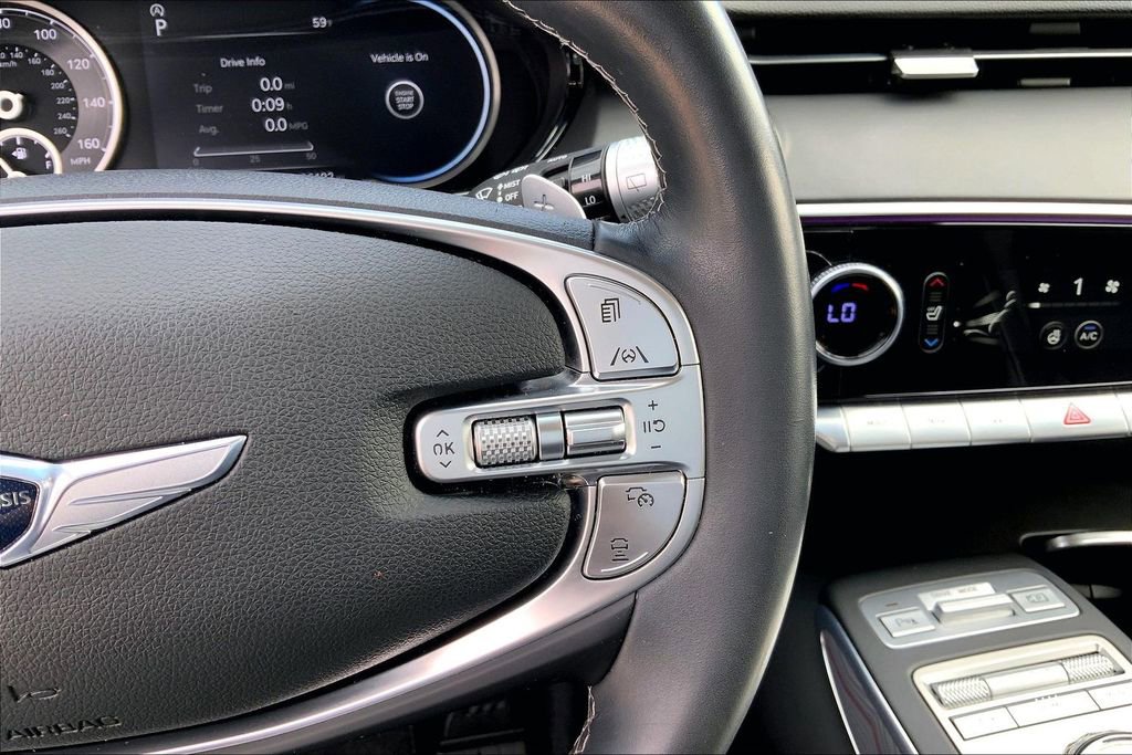 Used 2023 Genesis GV70 2.5T w/ Advanced Package AWD/4WD image 18