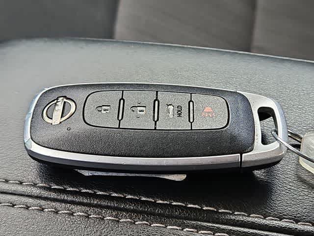Used 2024 Nissan Sentra SV FWD image 28