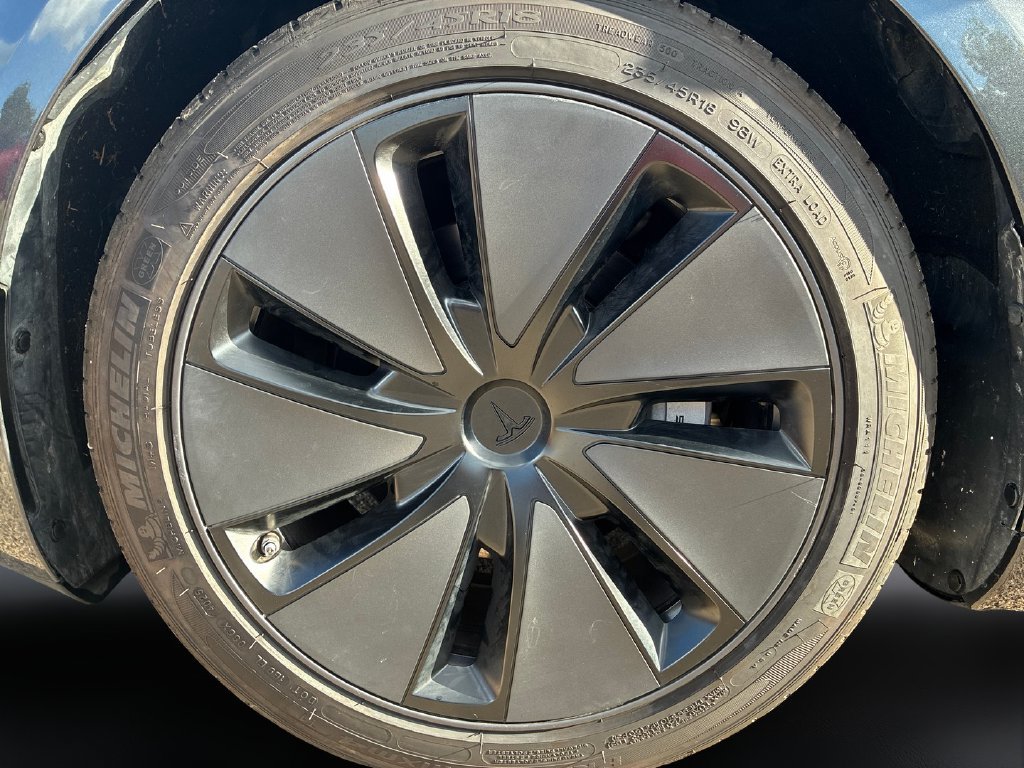 Used 2024 Tesla Model 3 RWD image 9