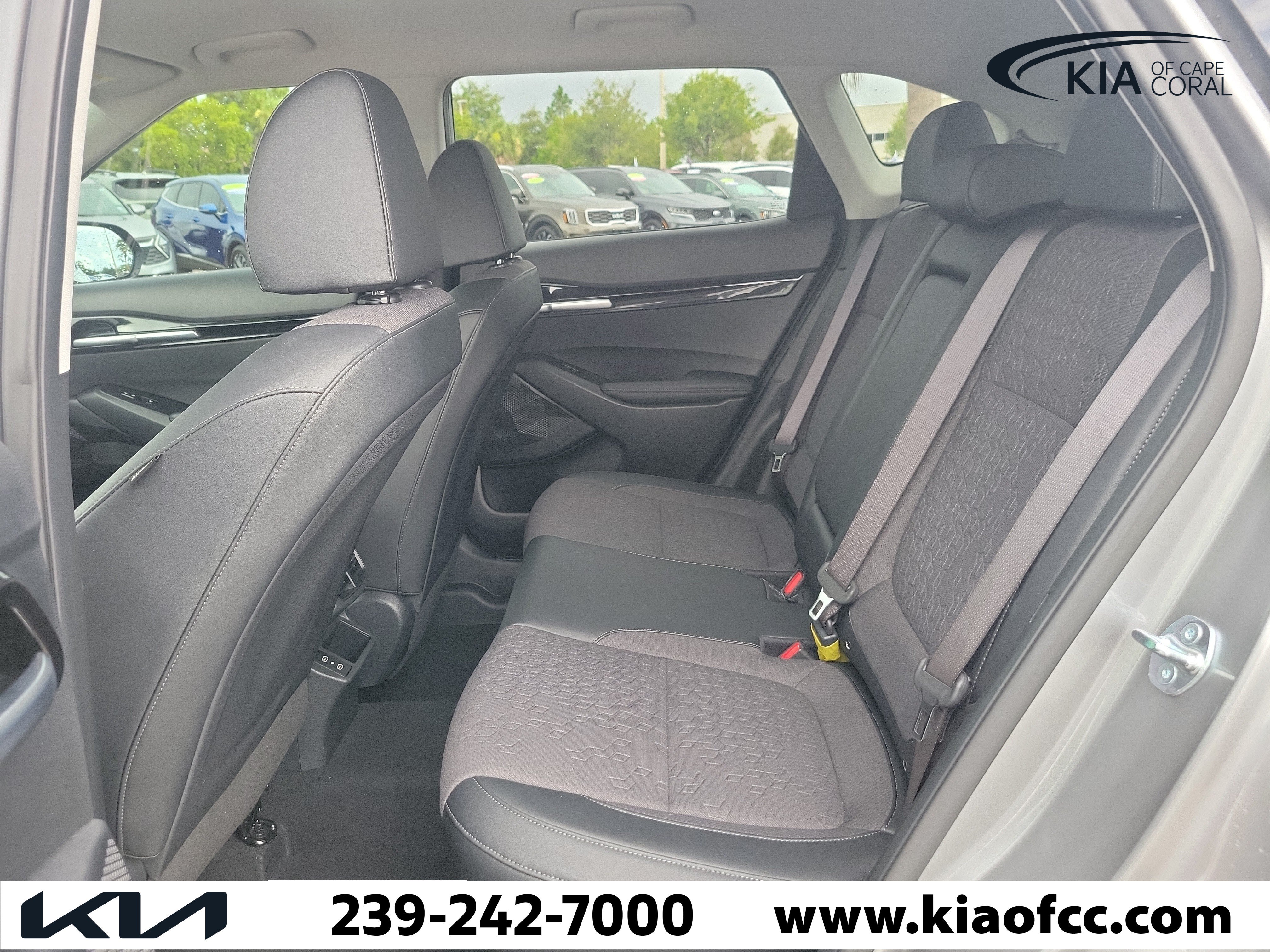 Certified 2025 Kia Seltos X-Line AWD/4WD image 12