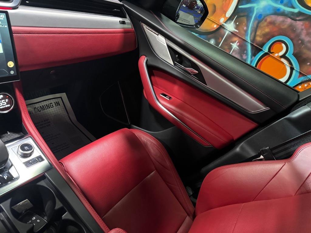 Used 2021 Jaguar F-PACE R-Dynamic S image 37