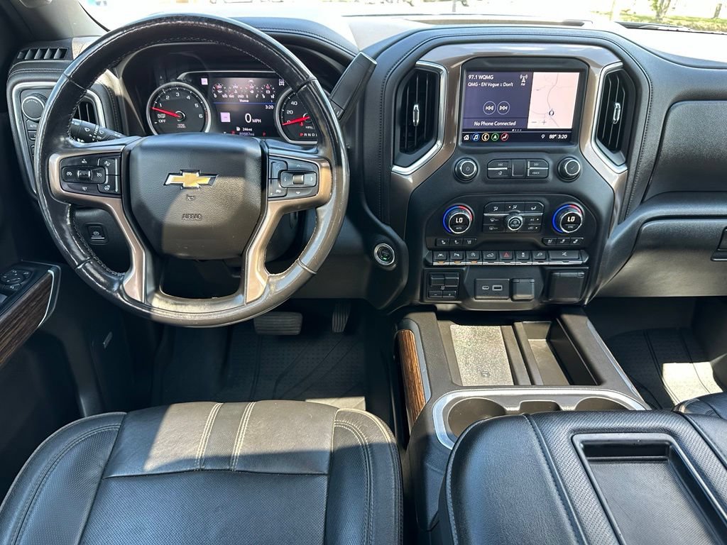 Used 2019 Chevrolet Silverado 1500 High Country w/ Technology Package AWD/4WD image 4