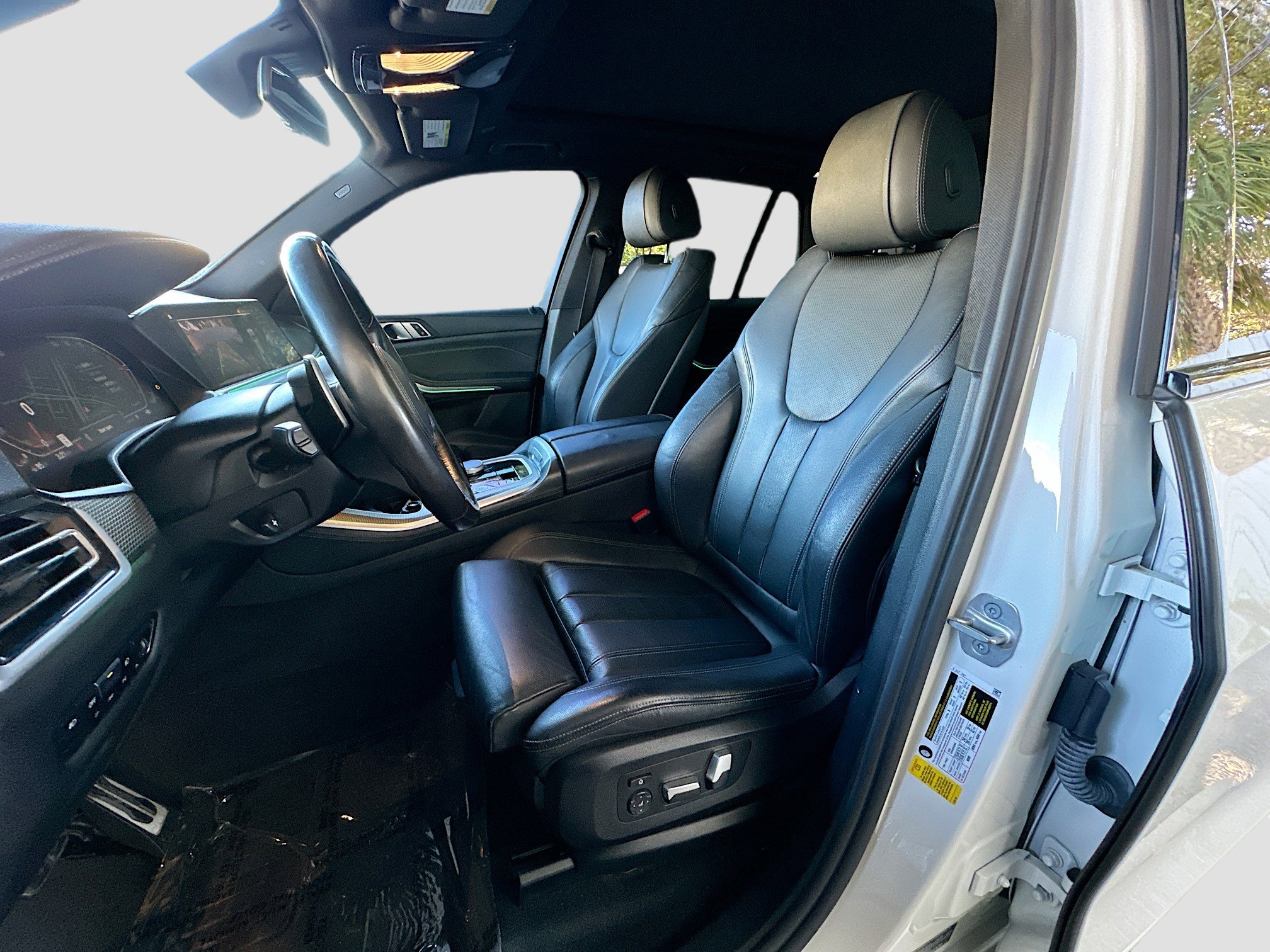 Used 2021 BMW X5 sDrive40i w/ M Sport Package image 21