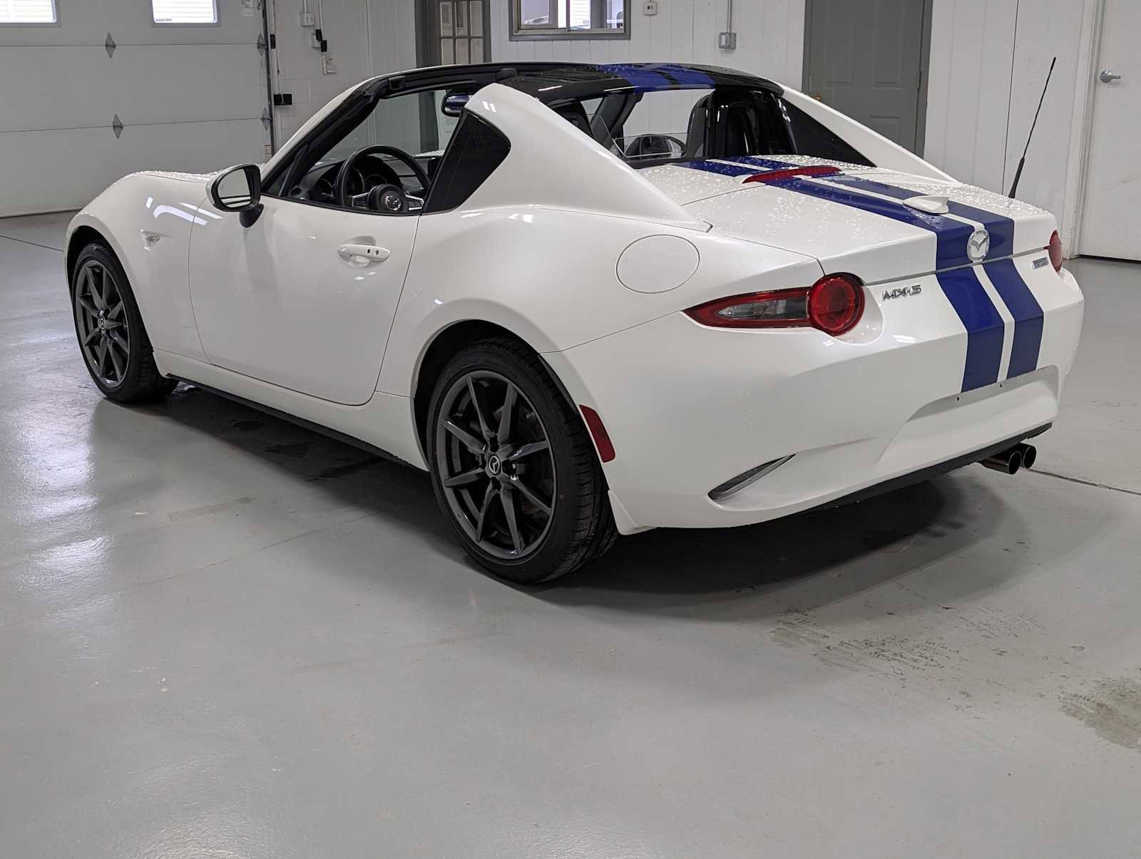 Used 2018 MAZDA MX-5 Miata RF Grand Touring image 9