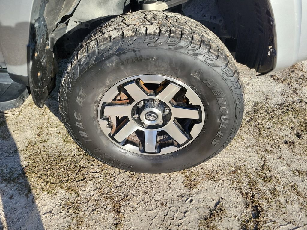 Used 2021 Toyota 4Runner TRD Off-Road image 6