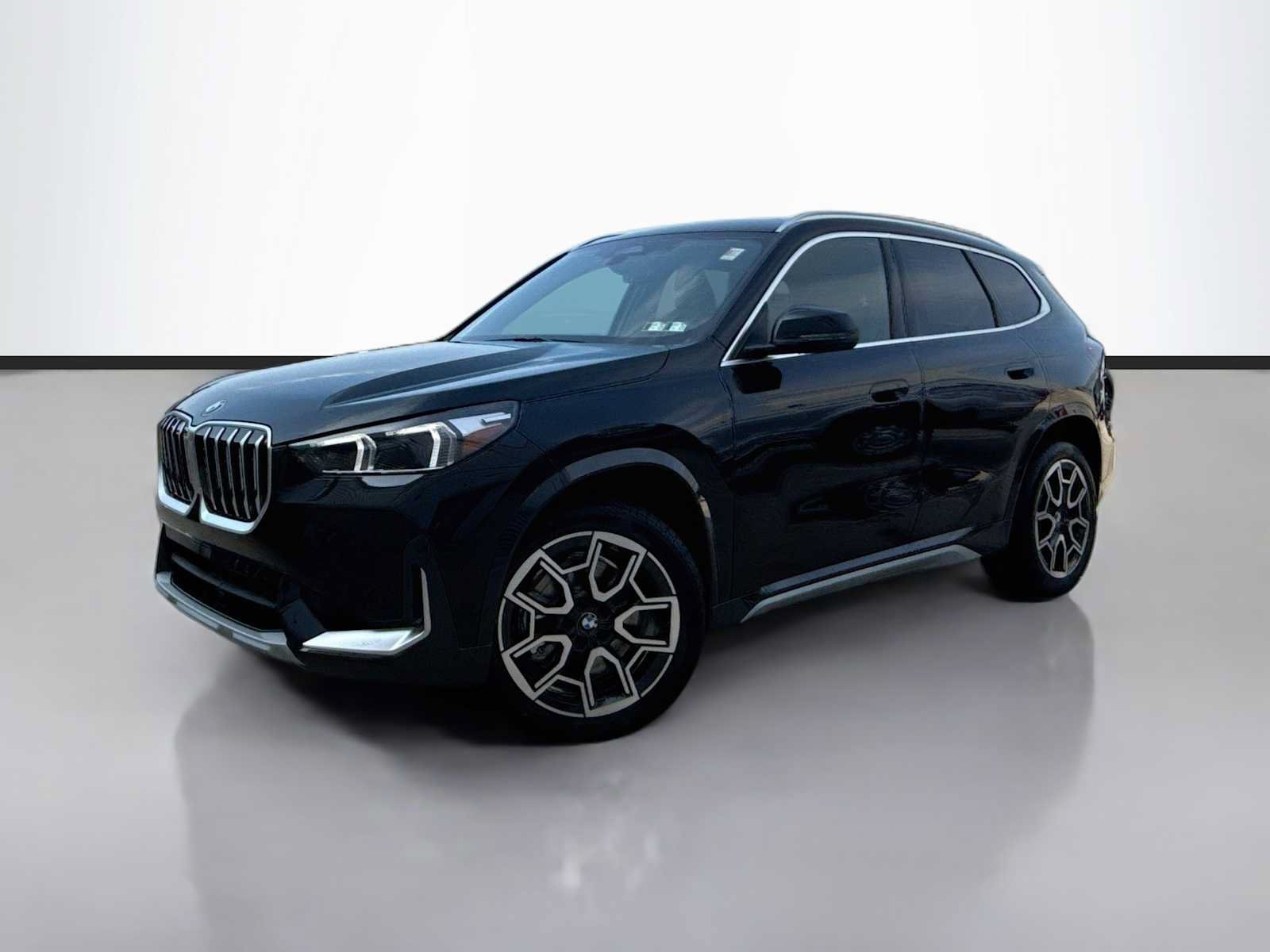 New 2027 BMW X1 xDrive28i AWD/4WD image 1