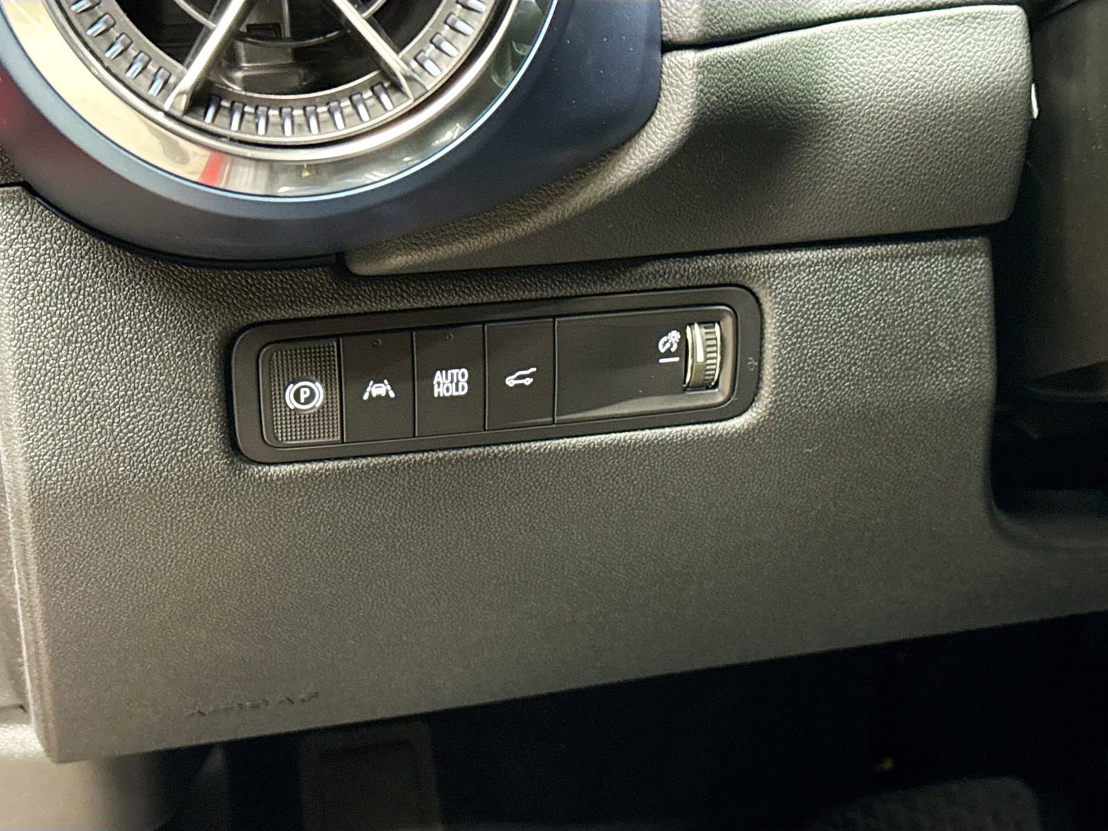 New 2026 Chevrolet Equinox EV LT image 10