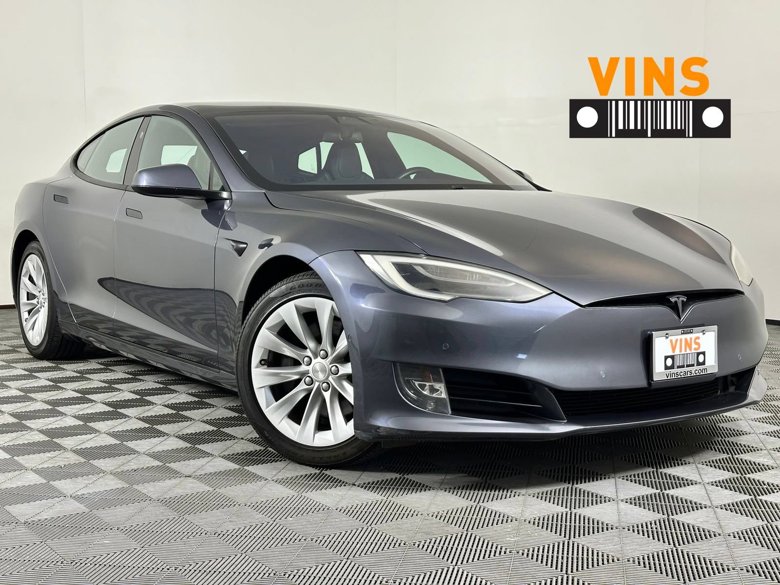 Used 2019 Tesla Model S 100D AWD/4WD image 1