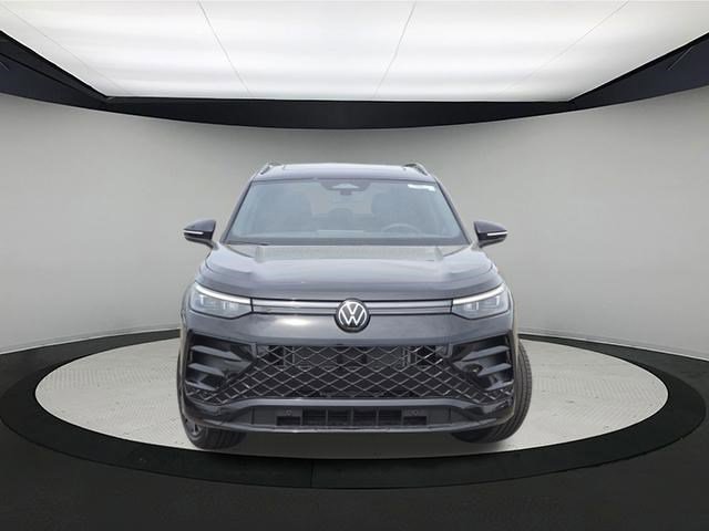 New 2026 Volkswagen Tiguan SE R-Line AWD/4WD image 2