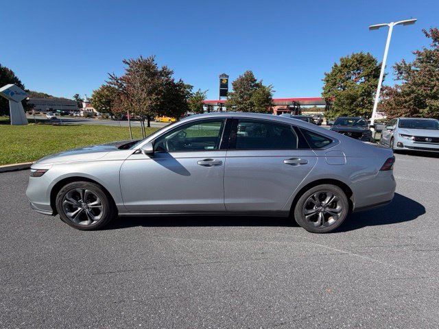 Used 2023 Honda Accord EX image 6