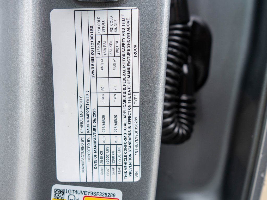 Used 2025 GMC Sierra 3500 AT4 w/ AT4 Premium Plus Package image 41