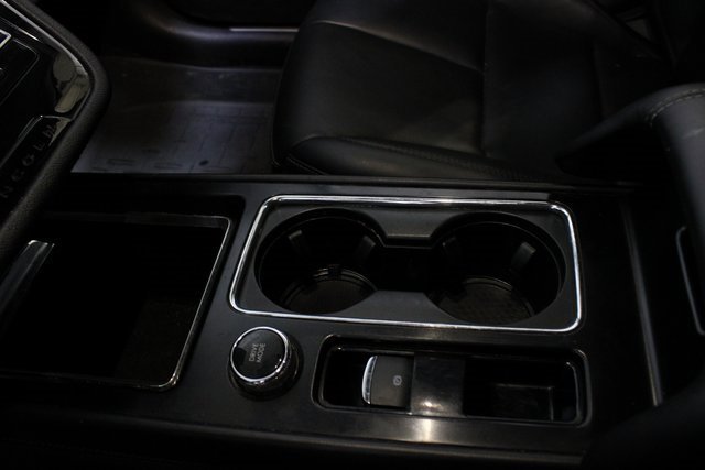 Used 2022 Lincoln Corsair Standard image 9