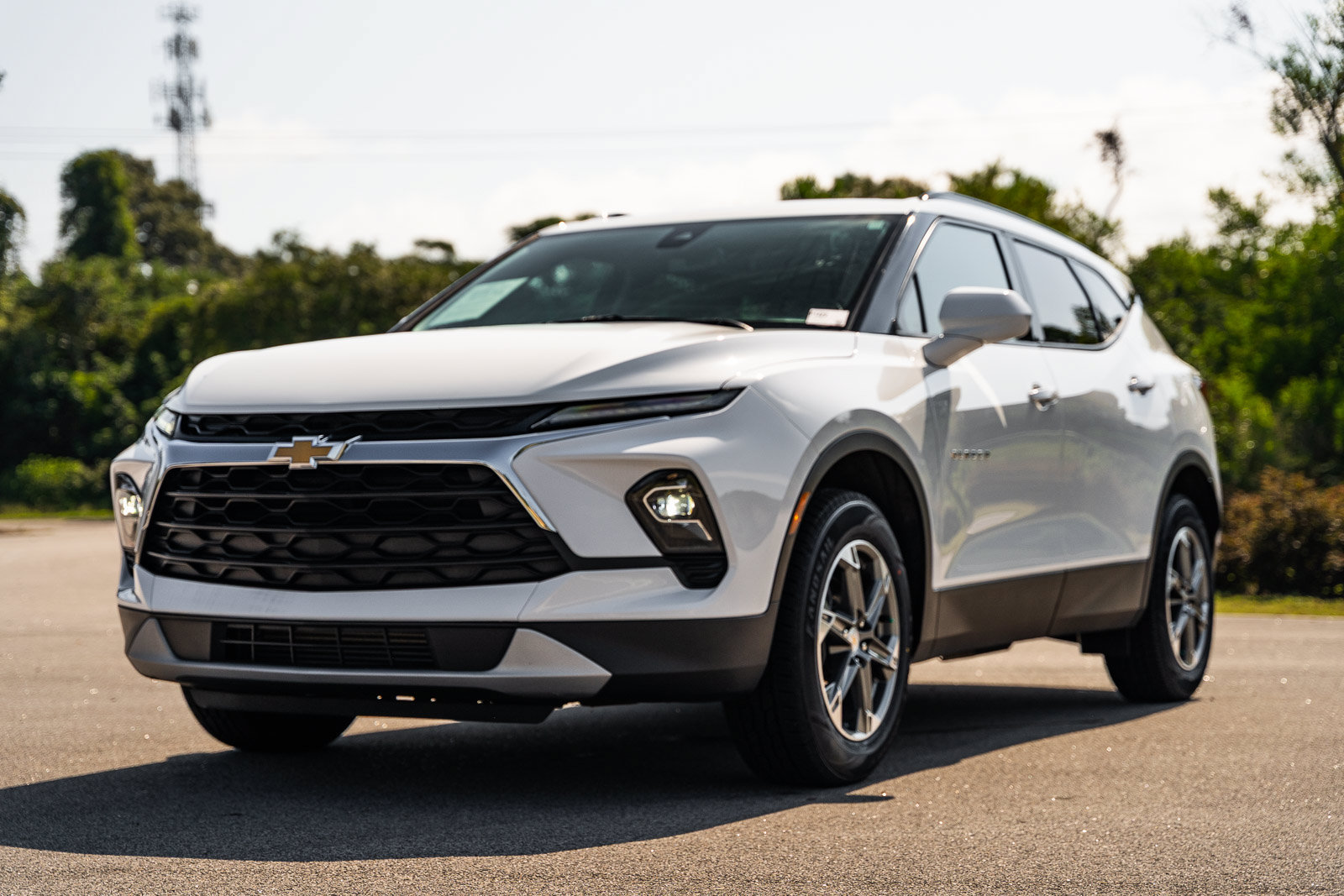 Used 2024 Chevrolet Blazer LT w/ Convenience Package FWD image 3