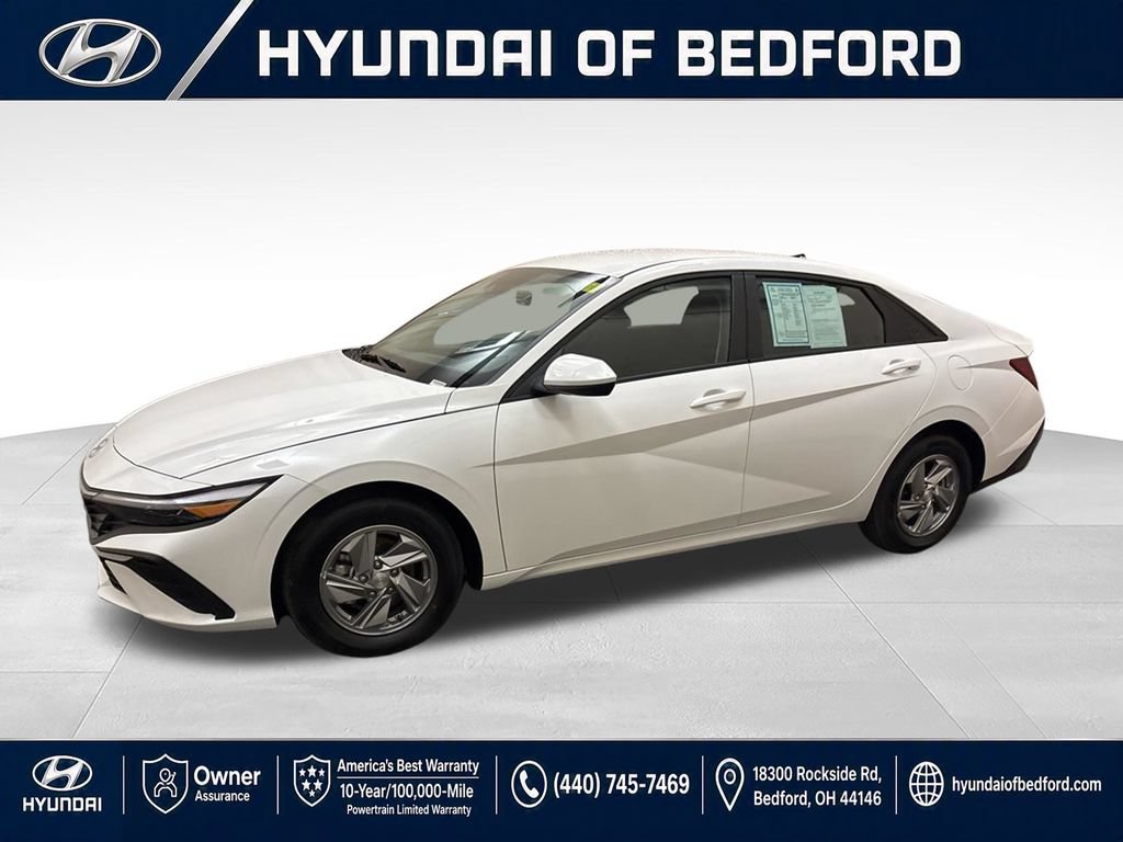 Used 2026 Hyundai Elantra SE w/ Cargo Package FWD image 10
