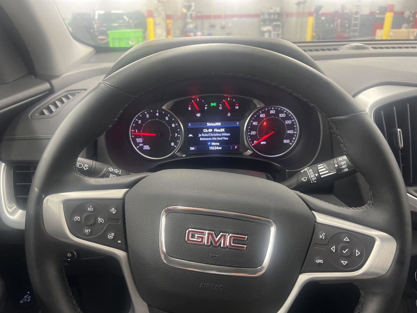Used 2024 GMC Terrain SLT image 13