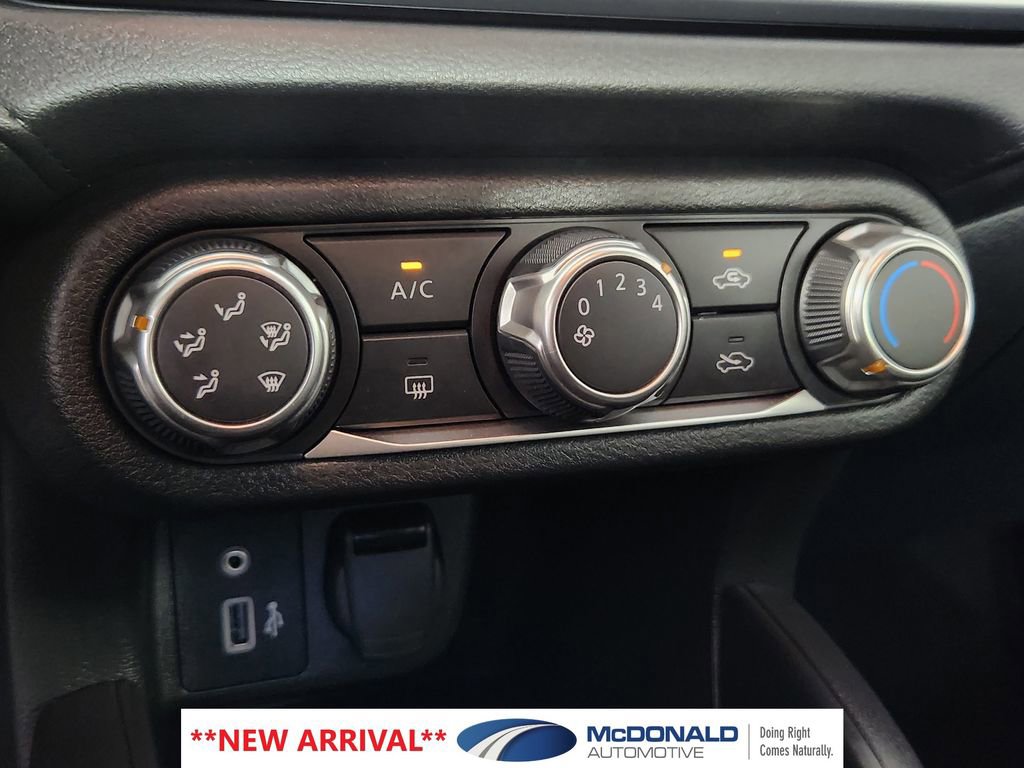 Used 2025 Nissan Versa S w/ Trunk Package FWD image 22
