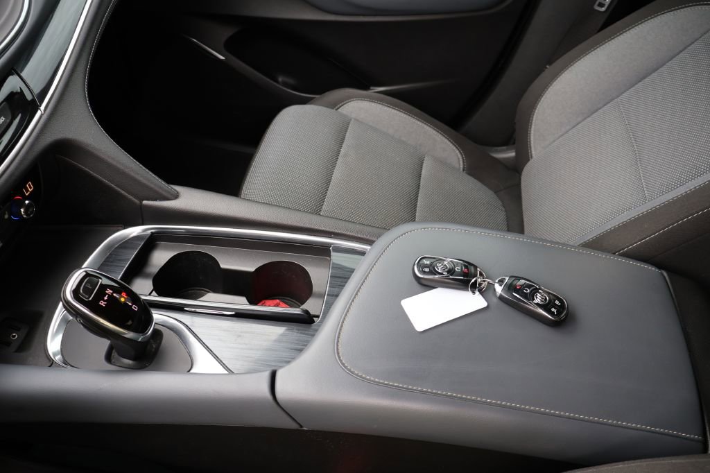 Used 2019 Buick Enclave Preferred w/ LPO, Cargo Package FWD image 39
