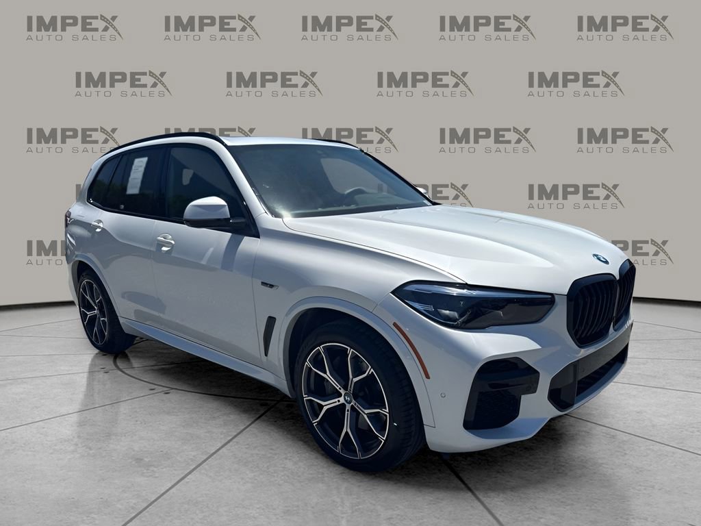 Used 2023 BMW X5 xDrive45e w/ M Sport Package AWD/4WD image 7
