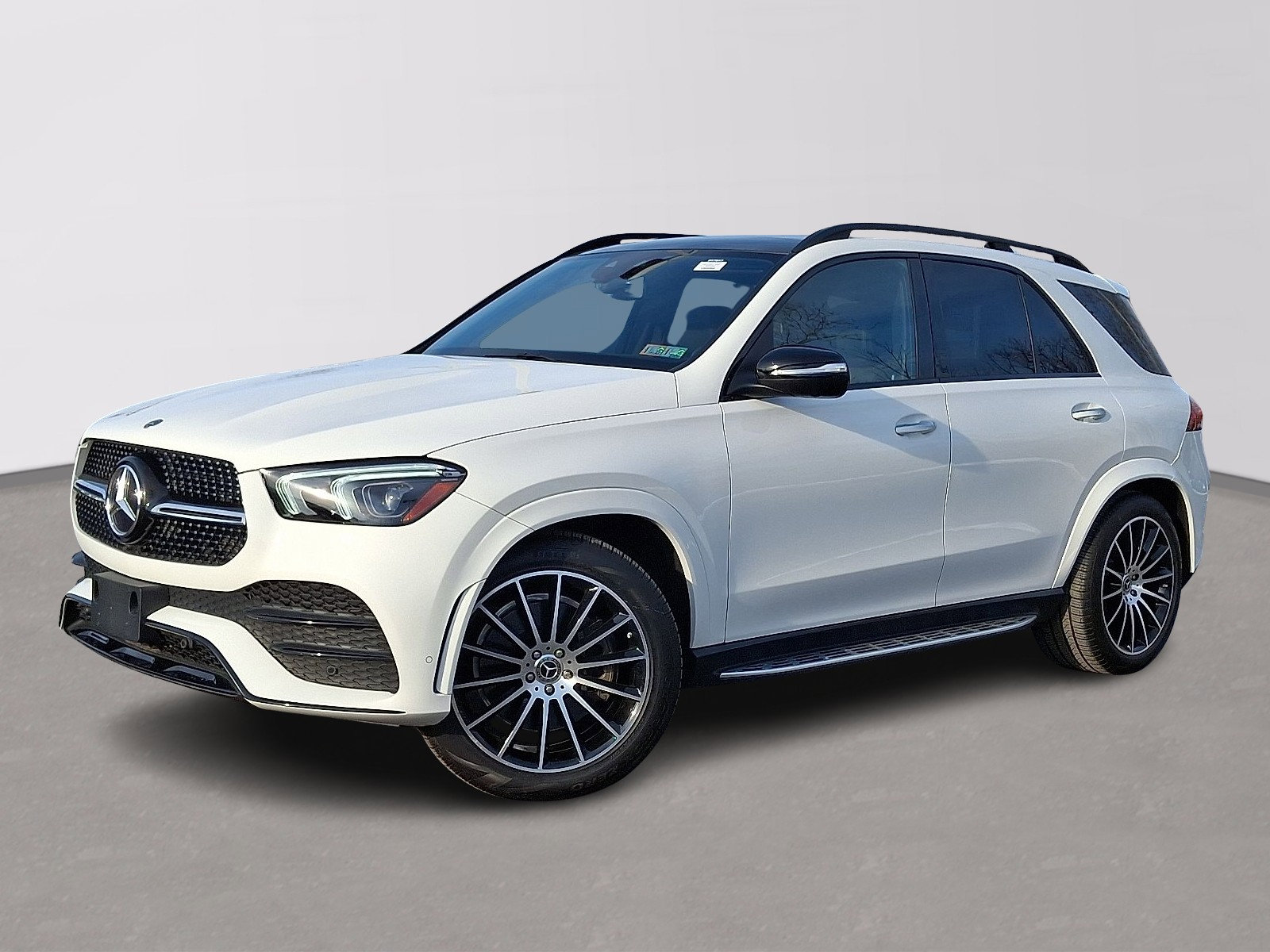 Certified 2022 Mercedes-Benz GLE 580 4MATIC w/ Night Package image 1