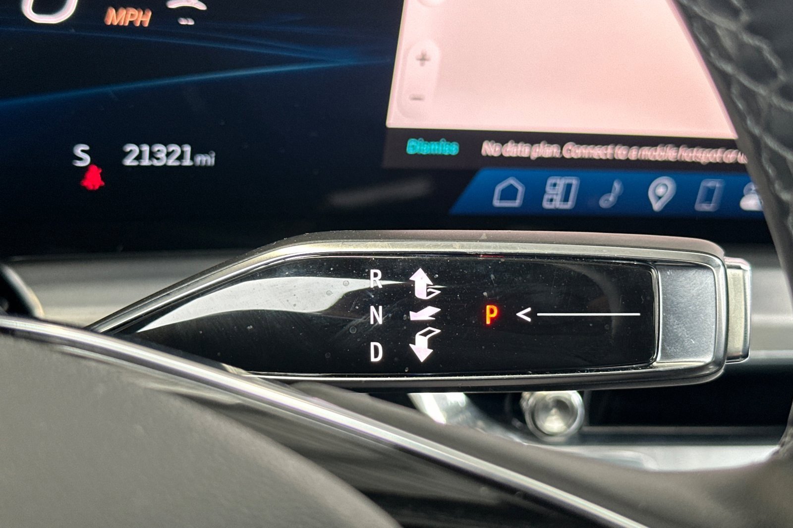 Used 2025 Cadillac Lyriq Sport image 21