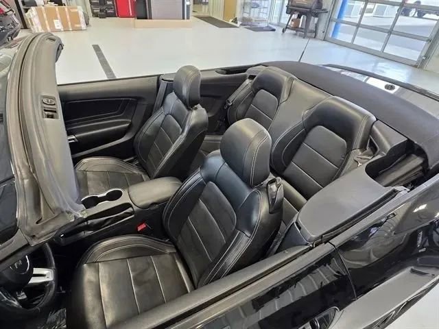 Used 2019 Ford Mustang GT Premium w/ Equipment Group 401A image 38