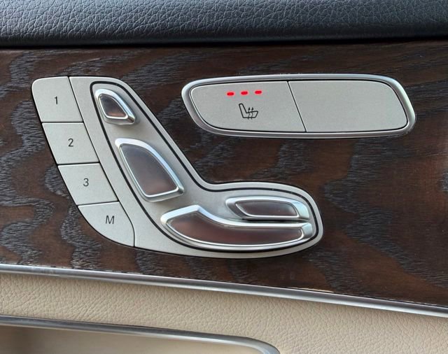 Used 2018 Mercedes-Benz GLC 300 4MATIC image 12