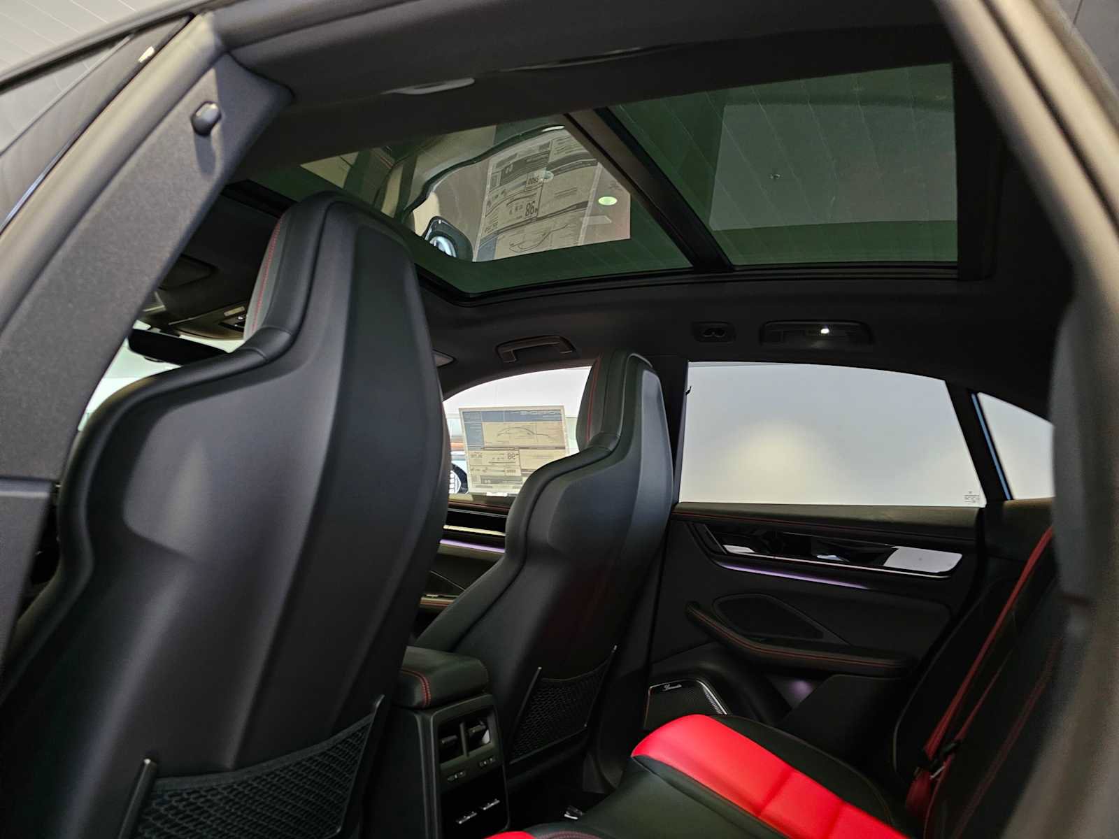 New 2024 Porsche Macan 4 Electric image 19