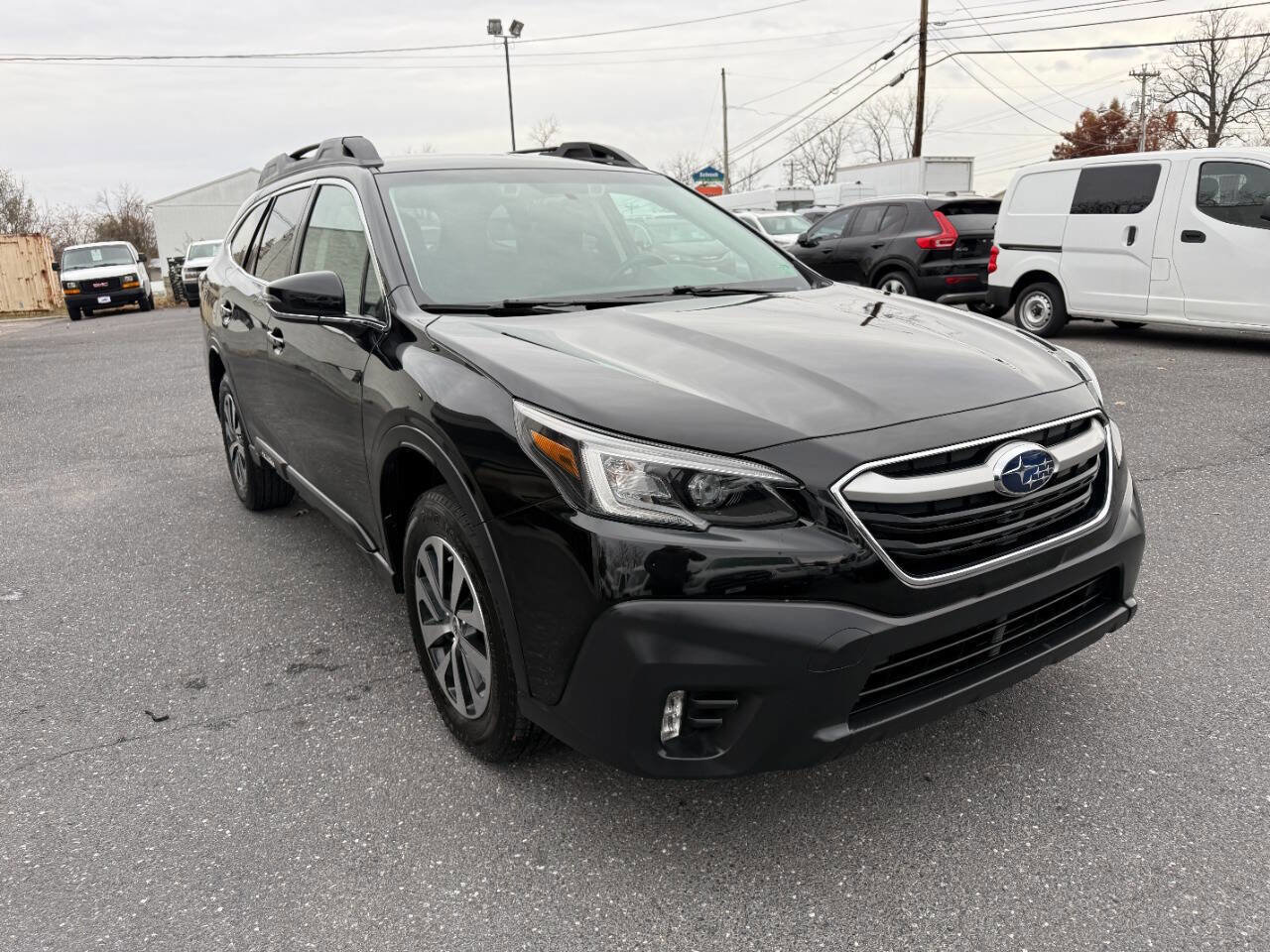 Used 2022 Subaru Outback Premium image 4