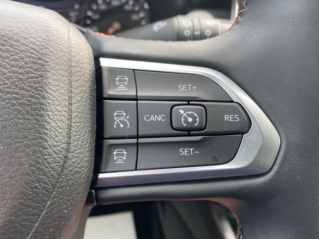 Used 2022 Jeep Compass Limited AWD/4WD image 26