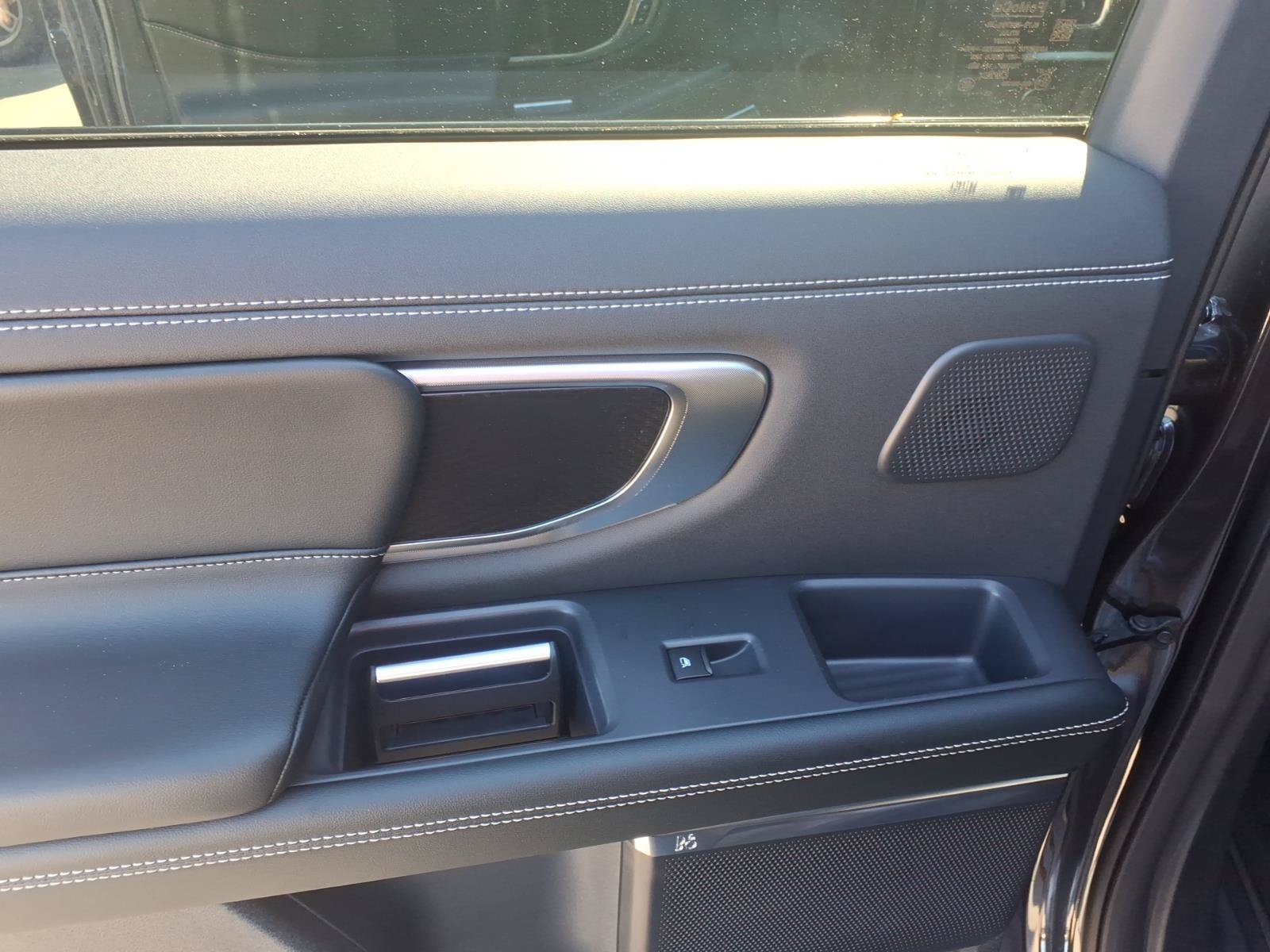 New 2027 Ford Expedition Max Platinum w/ Stealth Appearance Package AWD/4WD image 7