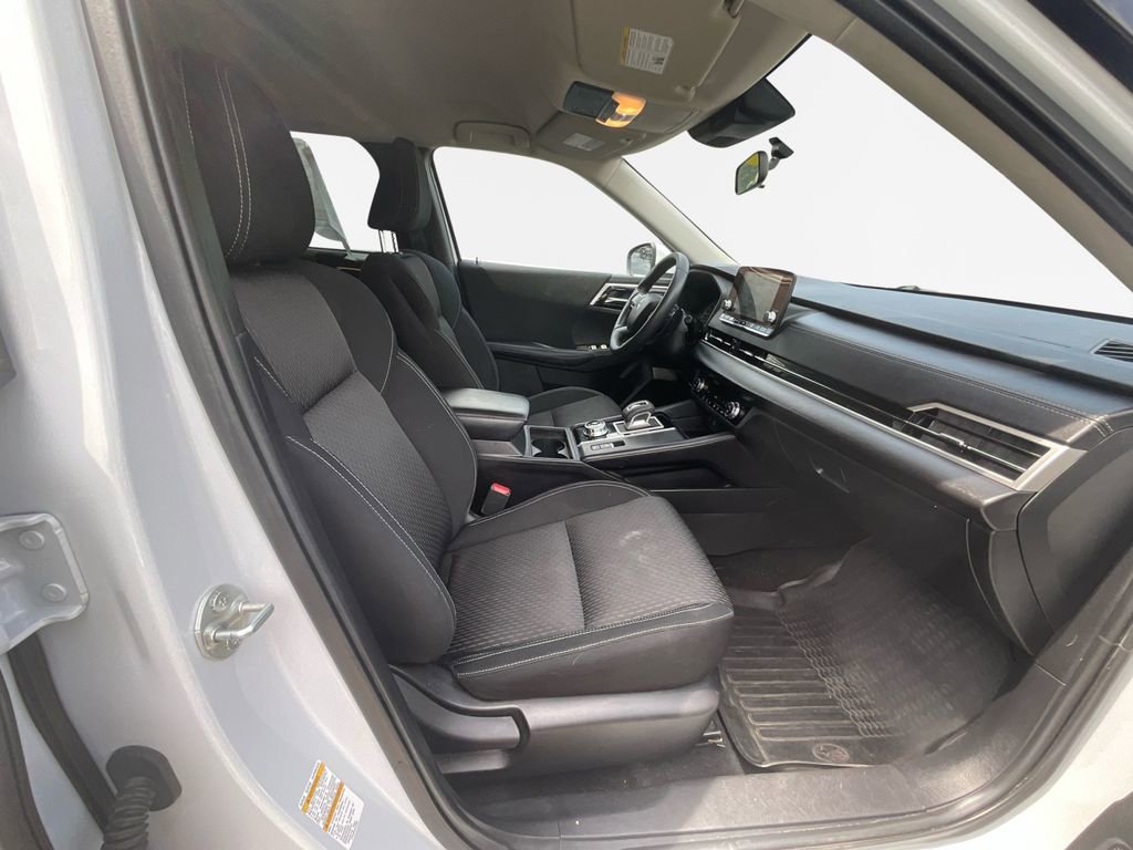 Used 2022 Mitsubishi Outlander ES AWD/4WD image 24