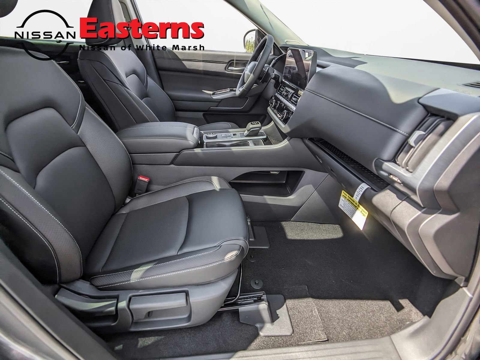 New 2026 Nissan Pathfinder SL image 25