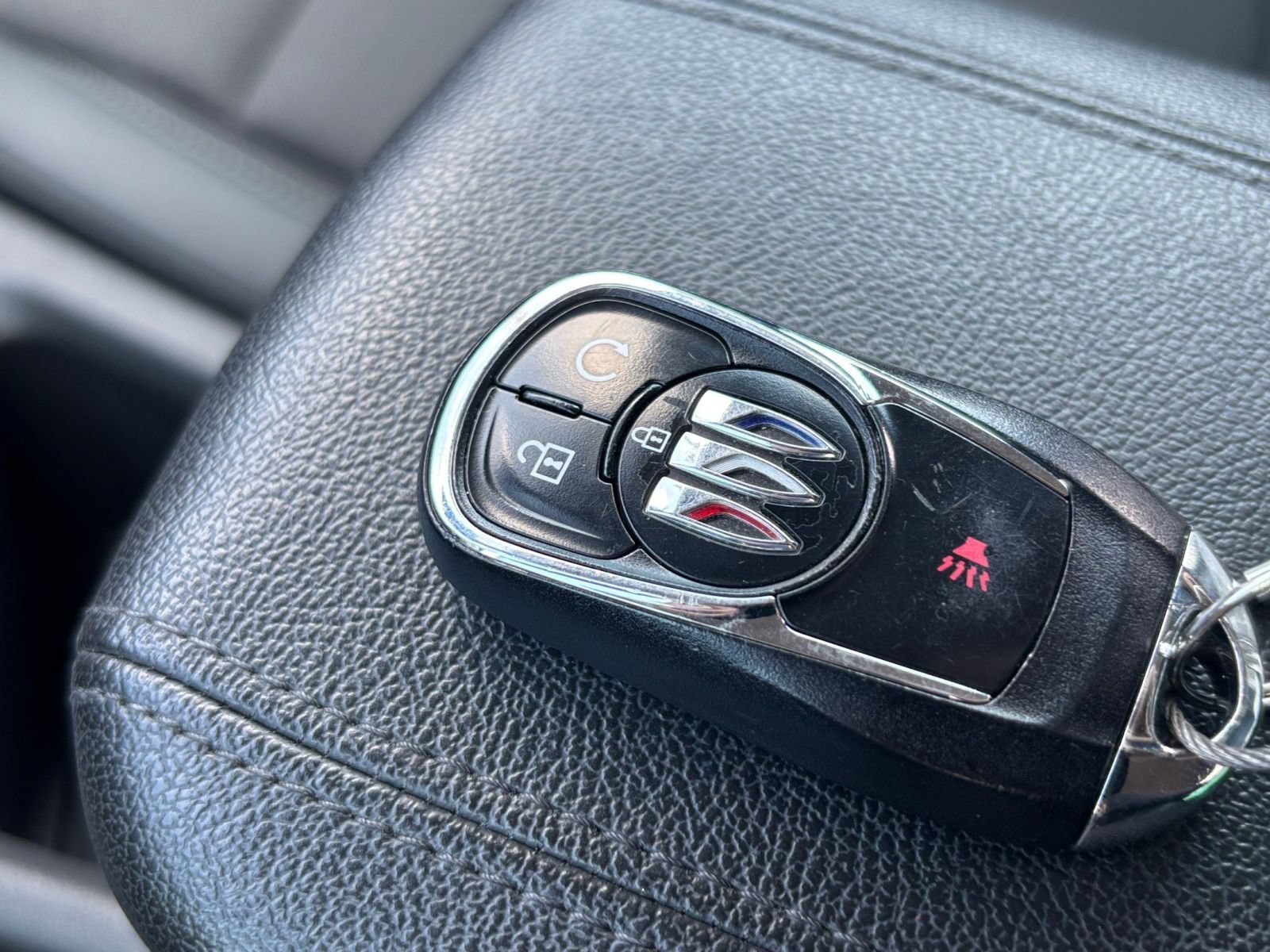 Used 2025 Buick Encore GX Preferred FWD image 23