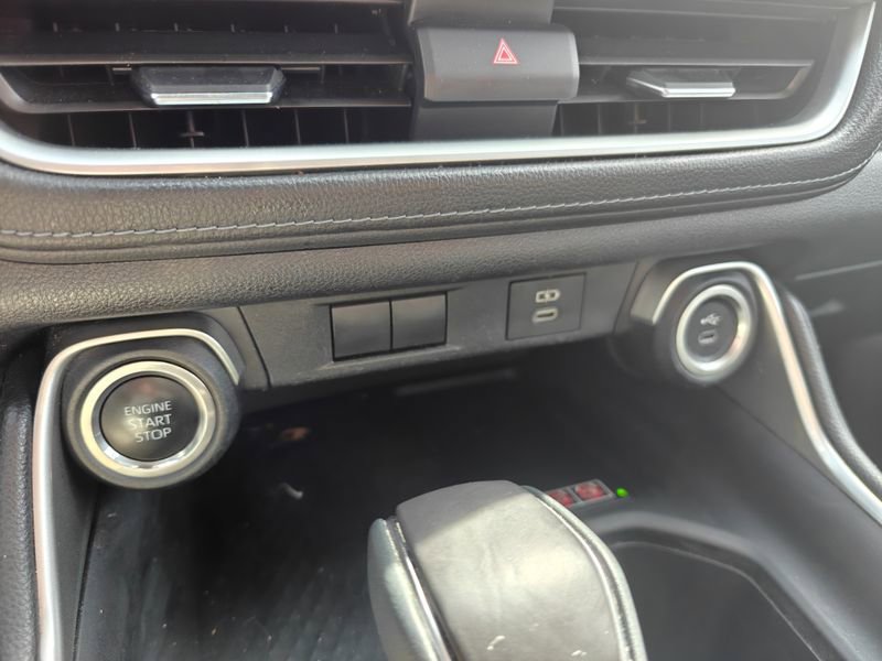 Used 2024 Toyota Grand Highlander Limited image 18