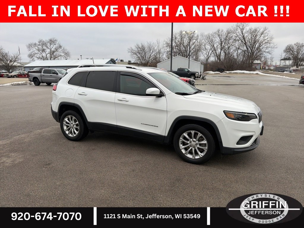 Used 2019 Jeep Cherokee Latitude w/ Cold Weather Group image 4