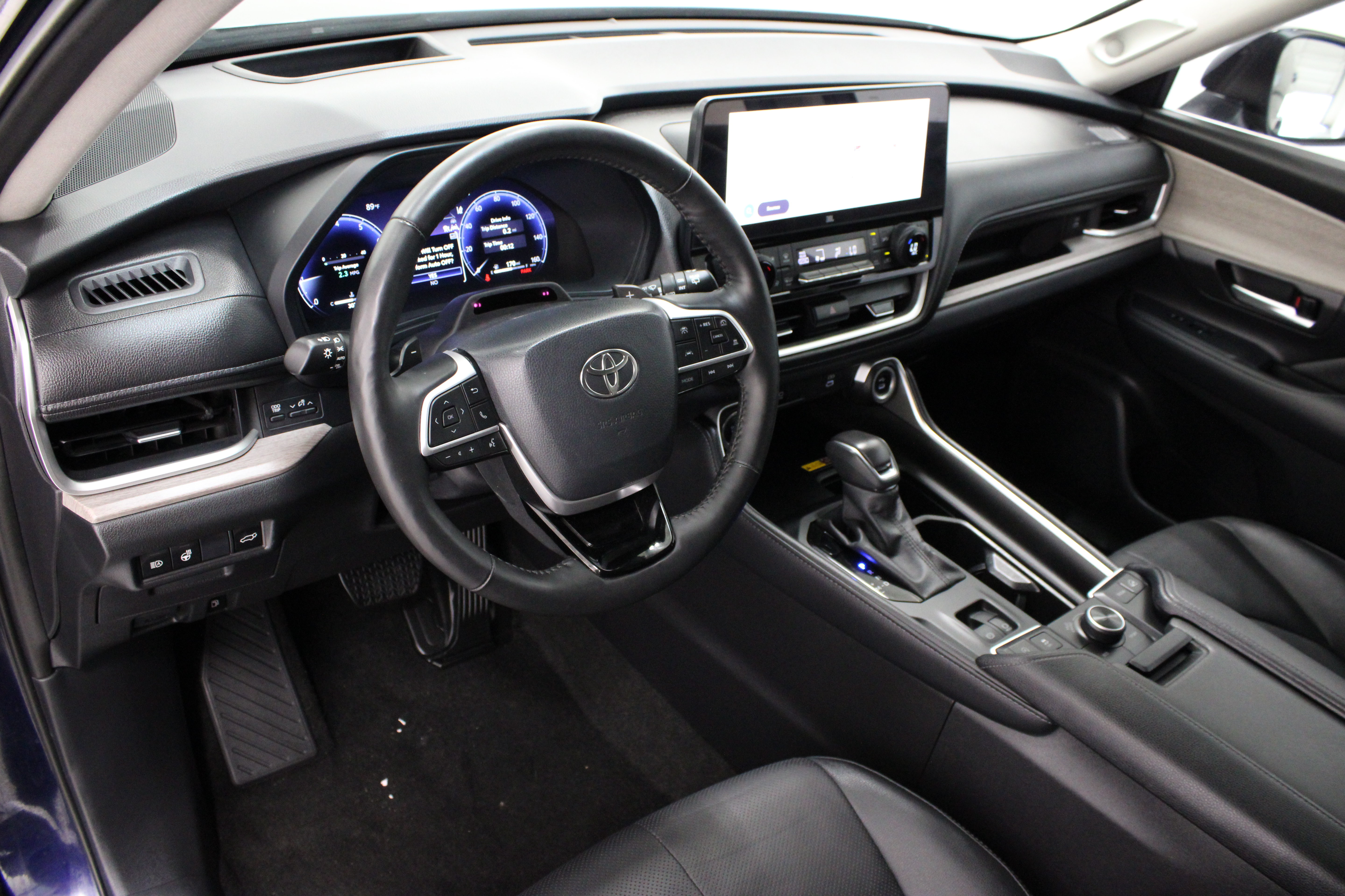 Used 2026 Toyota Grand Highlander AWD image 13