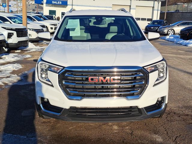Used 2023 GMC Terrain SLT image 8