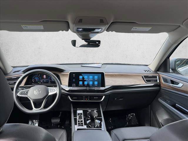 Used 2026 Volkswagen Atlas SE FWD image 28
