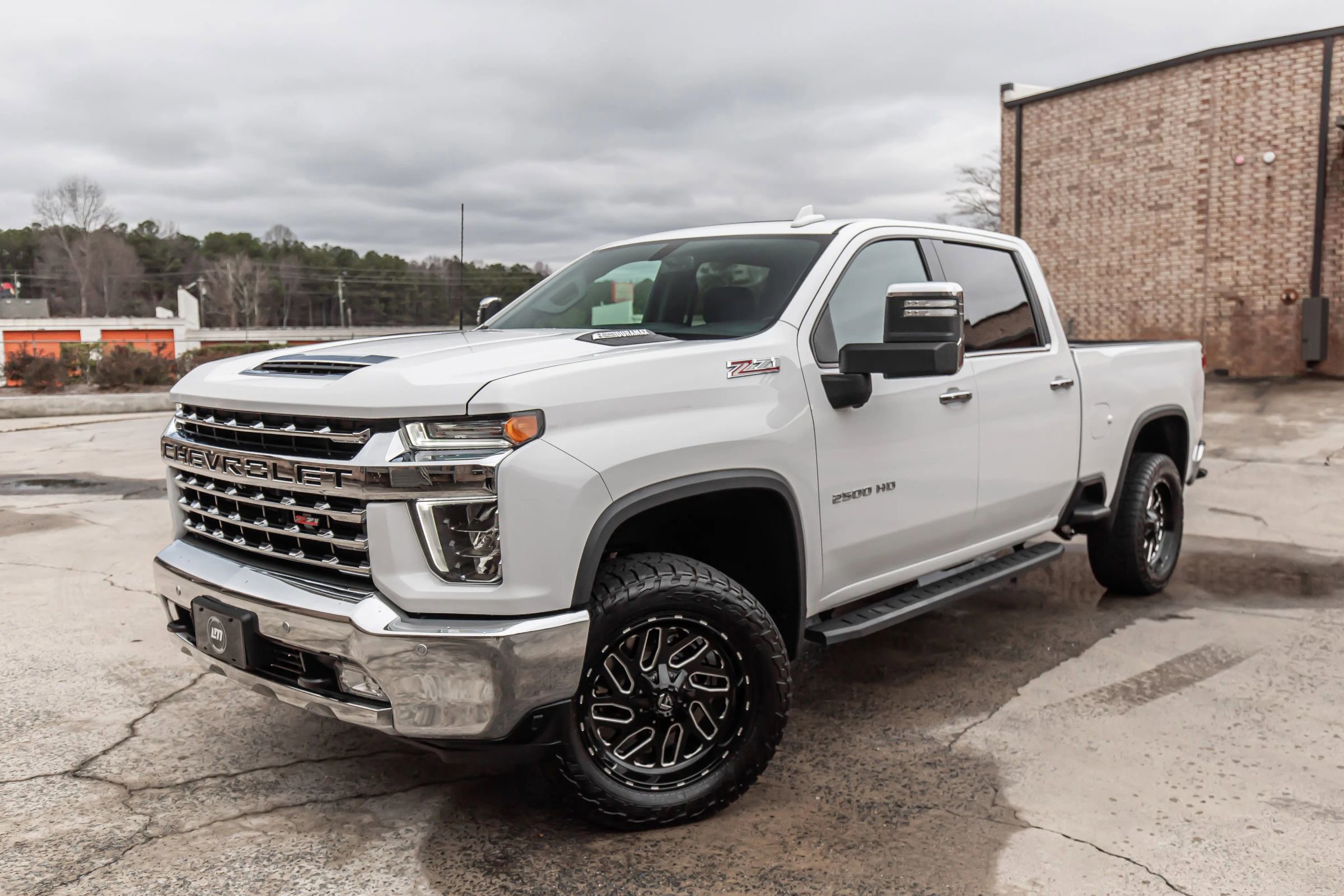 Used 2021 Chevrolet Silverado 2500 LTZ w/ LTZ Convenience Package image 2