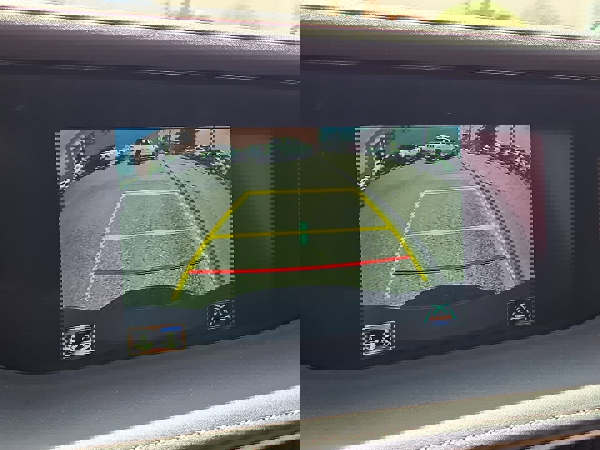 Used 2019 Lexus LS 500 F Sport w/ Accessory Package (Z2) RWD image 18