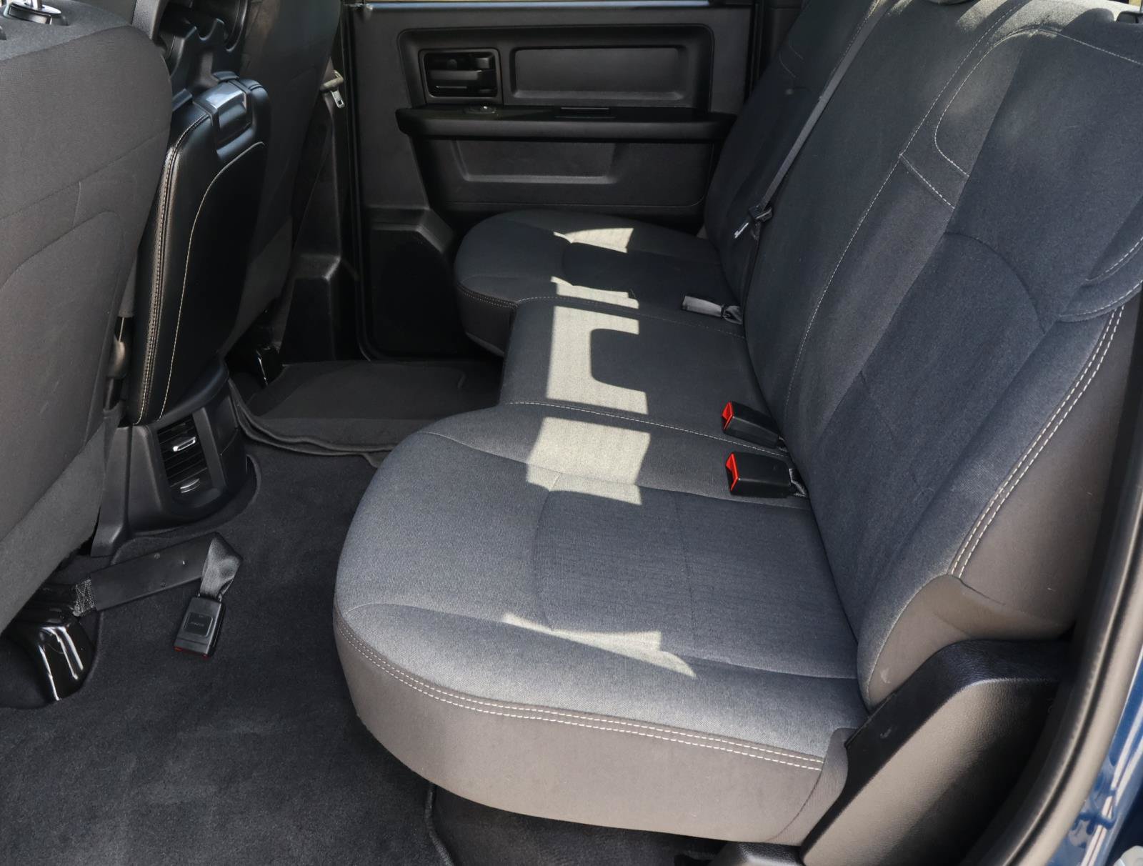 Used 2024 RAM 3500 Tradesman w/ Chrome Appearance Group AWD/4WD image 18