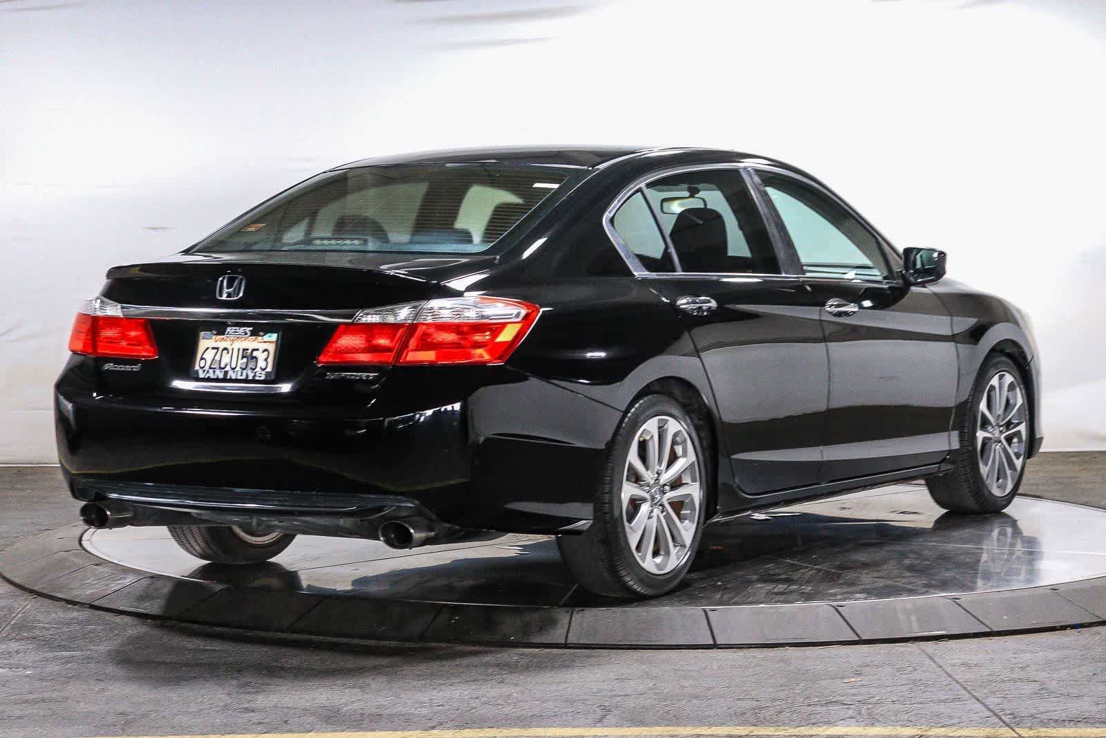 Used 2013 Honda Accord Sport image 4