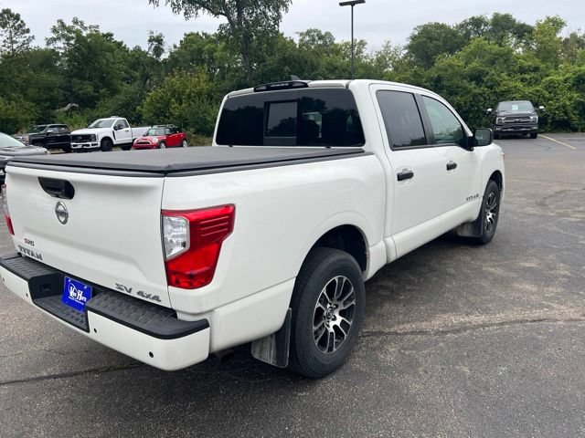 Used 2022 Nissan Titan SV AWD/4WD image 5