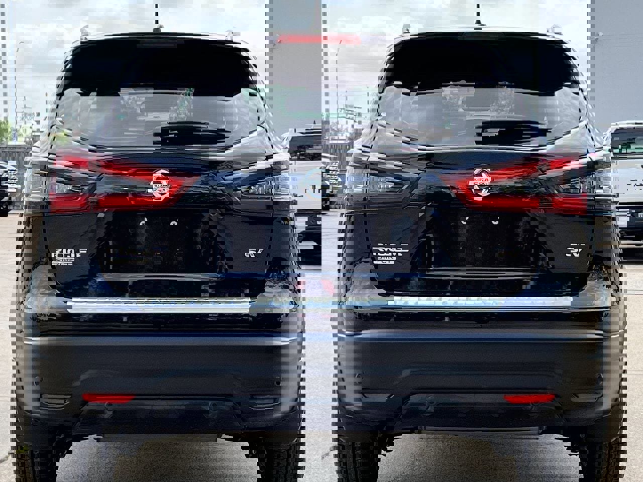 Used 2021 Nissan Rogue Sport SV image 5