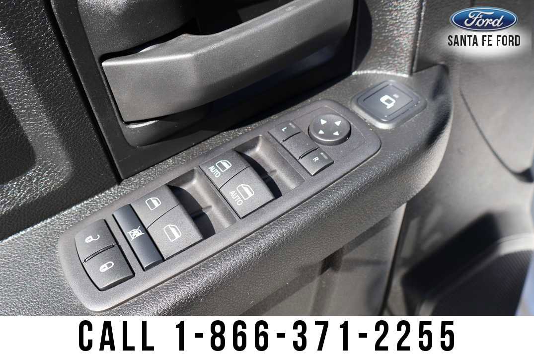 Used 2024 RAM 3500 Tradesman w/ Chrome Appearance Group image 7